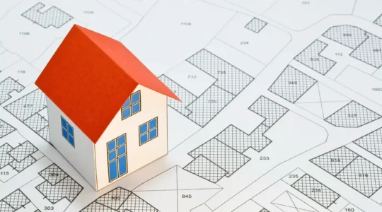 Visualisierung eines Hauses mit Katasterkarte